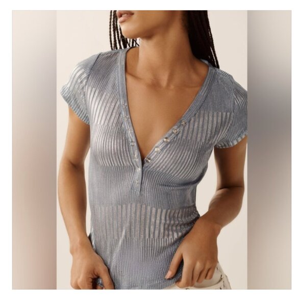 Anthropologie Andie Scoop-Neck Ribbed Henley Top by Pilcro: Shine Edition Size L - Picture 3 of 3
